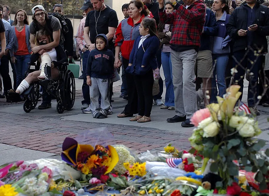 Агент на ФБР застреля мъж, свързан с атентата в Бостън