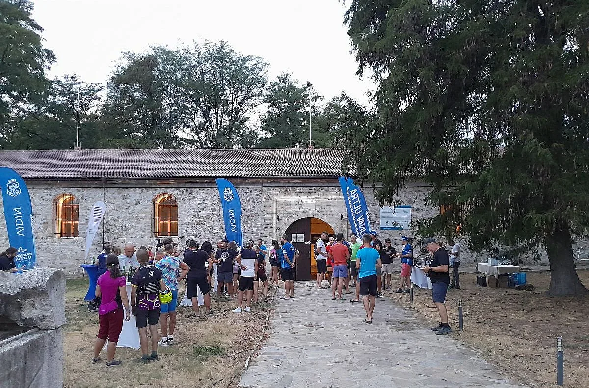 Деребеите в паника! 22/5 ги бие Пеевски