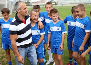 Йордан Йовчев посети юношите на "Левски" преди Лондон