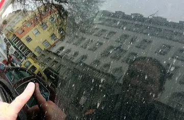 Обявиха жълт код за бури в 3 области в България