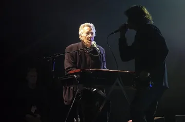 Почина Рей Манзарек от "The Doors"