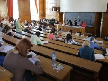 62 121 на матура по български език и литература 