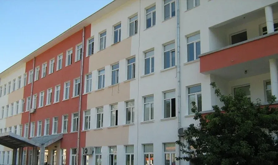 Храна натрови музейни работници