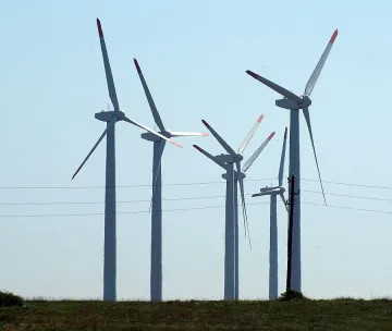 ЧЕЗ спира планови ремонти по съоръжения заради матурите