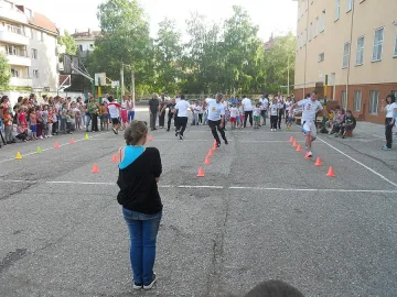 Хлапета и родители спортуваха заедно
