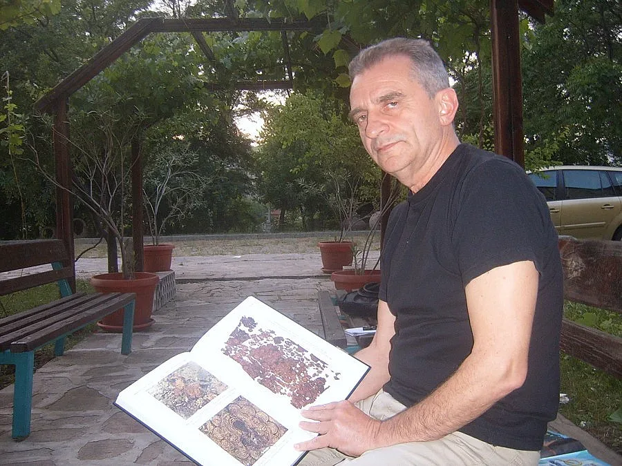 Златовезани одежди откриха Нощта на музеите в Кърджали