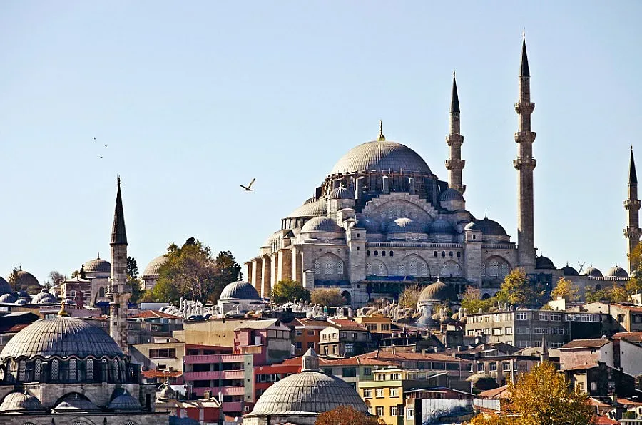 Моловете в Истанбул колкото Люксембург