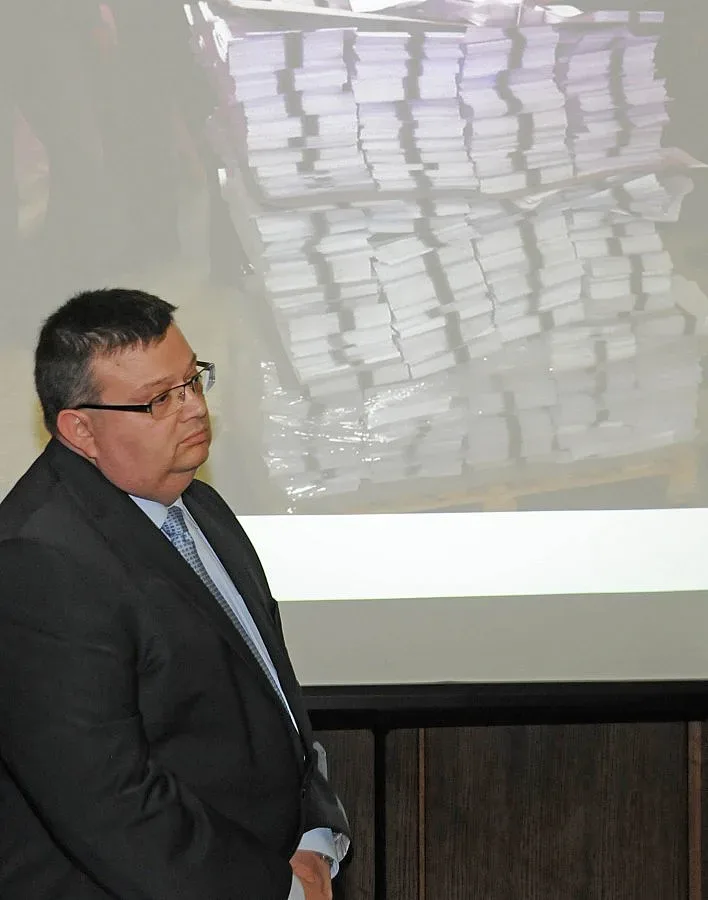 Цацаров привика шефа на ДАНС и Калин Георгиев