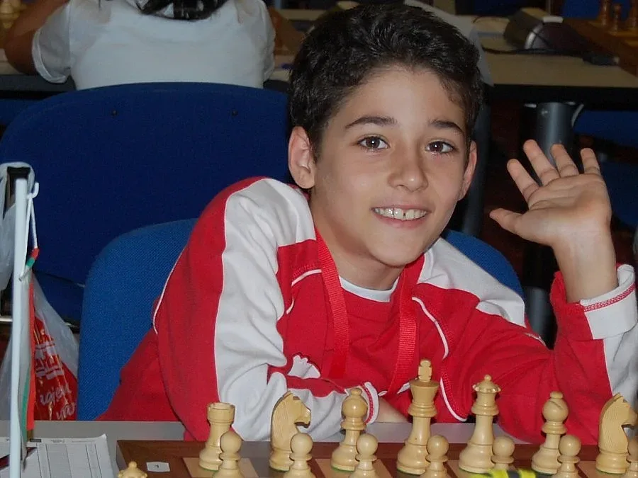 Два града се бият за гения по шахмат - Казанлък и Бургас