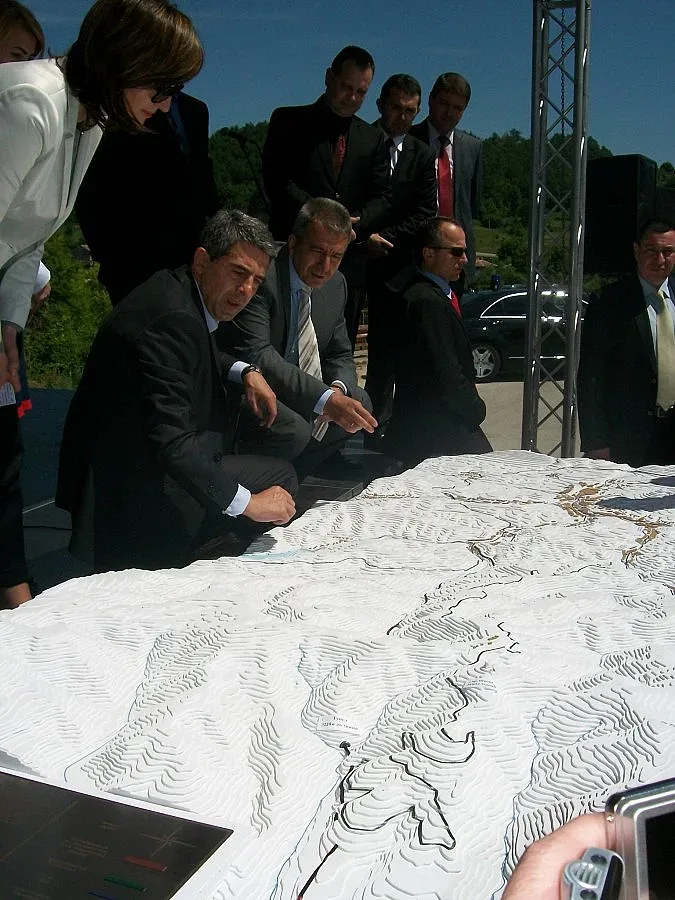 Плевнелиев ще се бори със зъби и нокти за тунел под Шипка