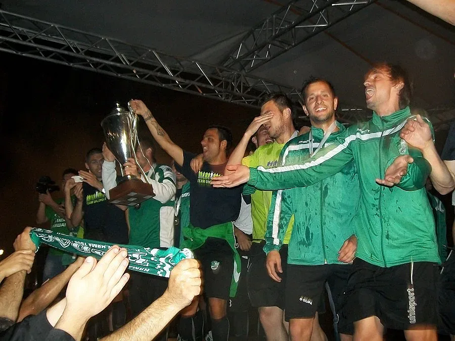 Заралии полудяха от радост за Купата