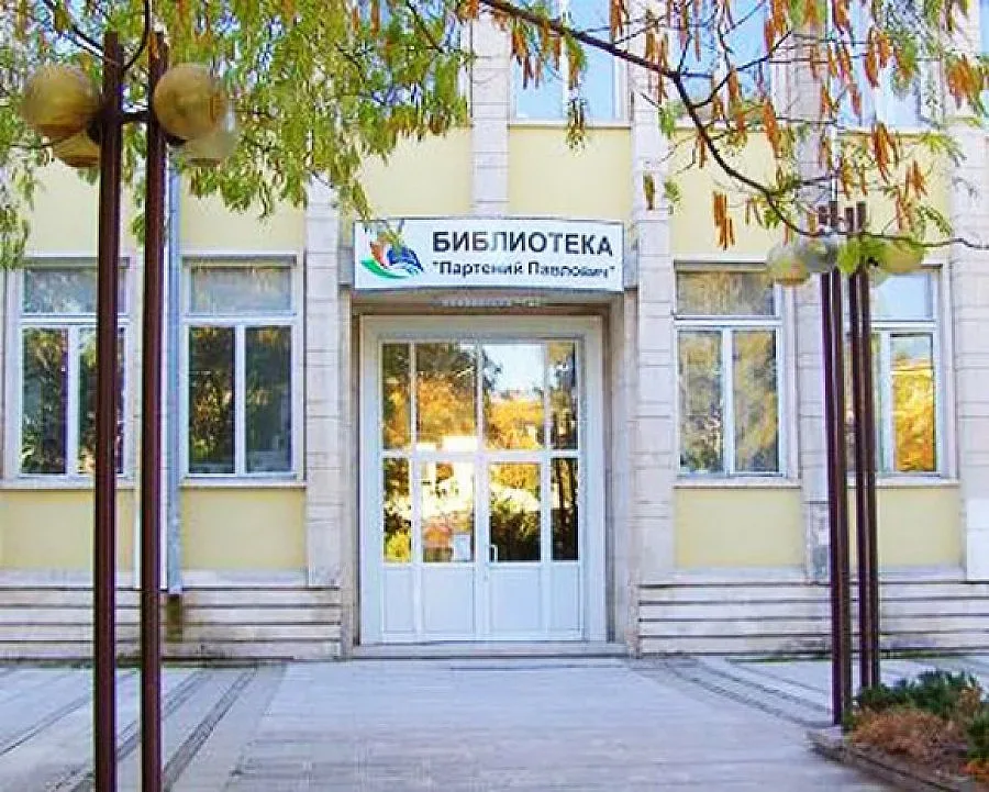 „Библиотекар за един час“ в книгохранилището в Силистра