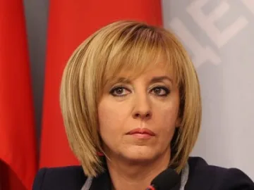 Тормозят Манолова по телефона