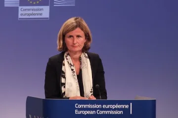 ЕК очаква съставянето на правителство