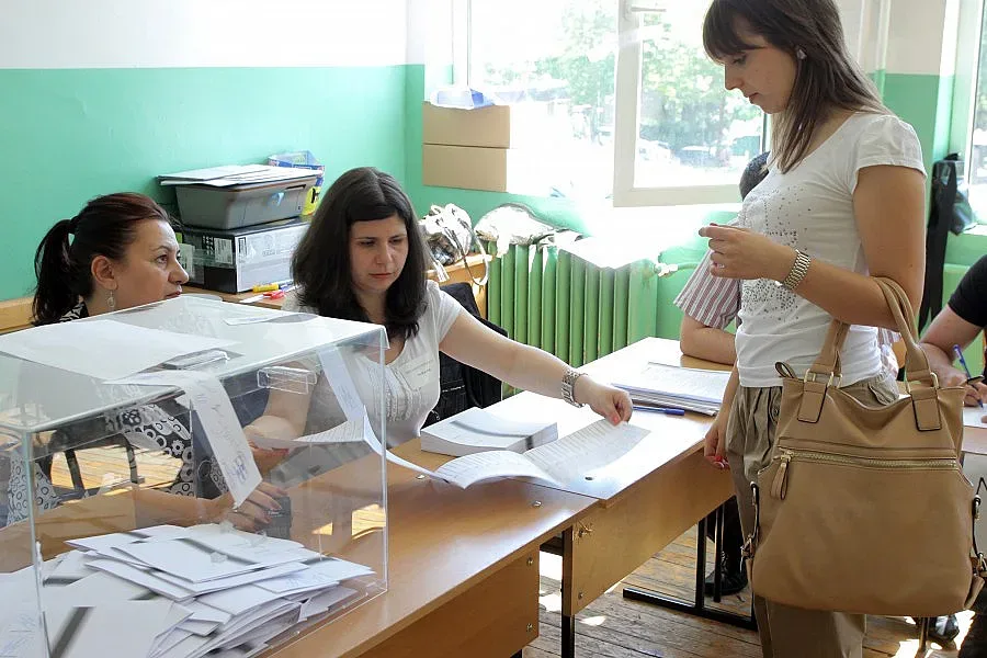 Наблюдатели на бунт за заплати