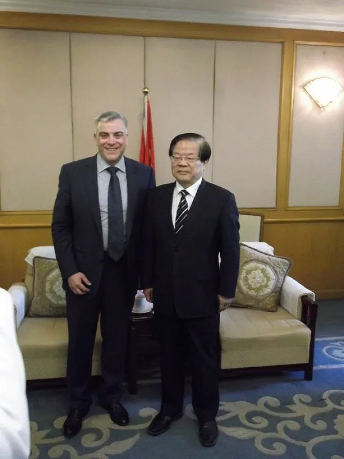 Владо Пенев засилва културните ни връзки с Китай