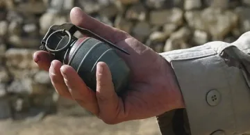 Мъж откри ръчна граната до къщата си