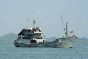 Кораб с над 200 бежанци потъна край Бурма