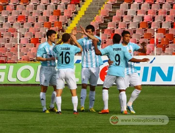 Синьо-бял "Ботев" Пд се справи с "Миньор"