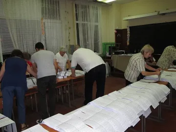 ГЕРБ спечели в тежка битка за Сливен