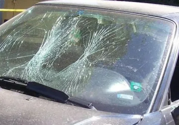 Мъж потроши пет коли в Сандански