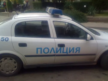 Полицаи спасиха таксиджия-самоубиец