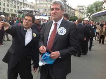 В Дръндар разделени за Доган и Дал