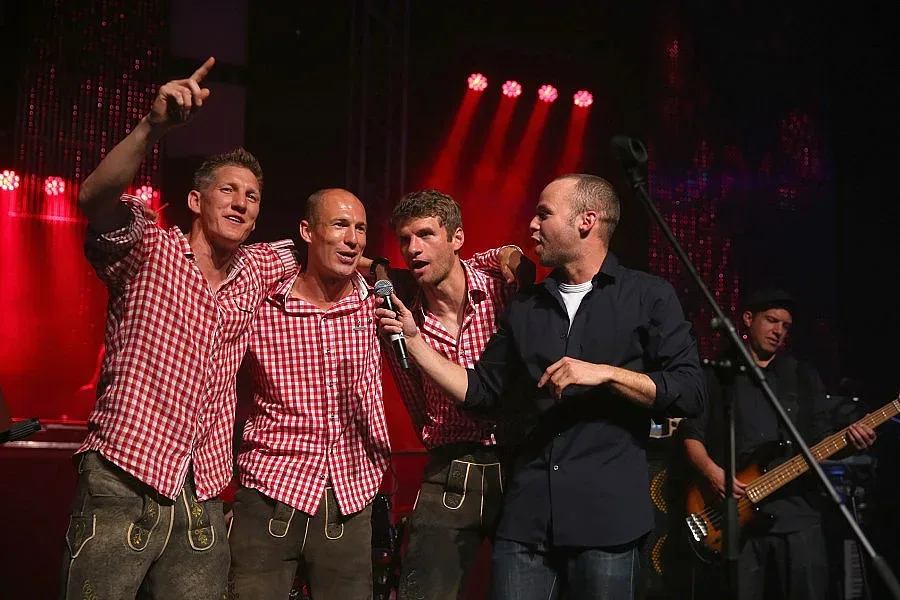 Швайни стана барабанист