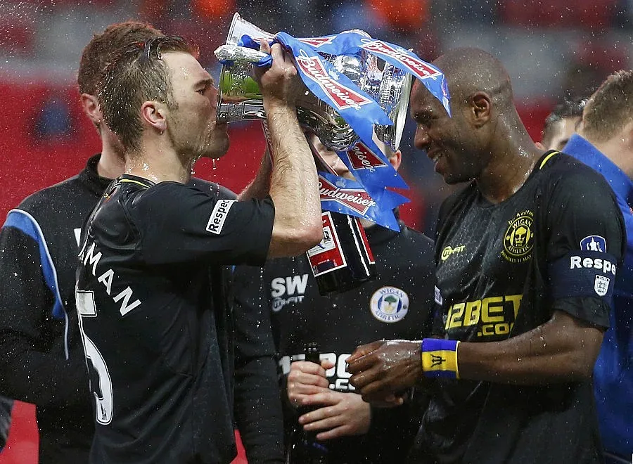 "Уигън" спряха алкохола и цигарите