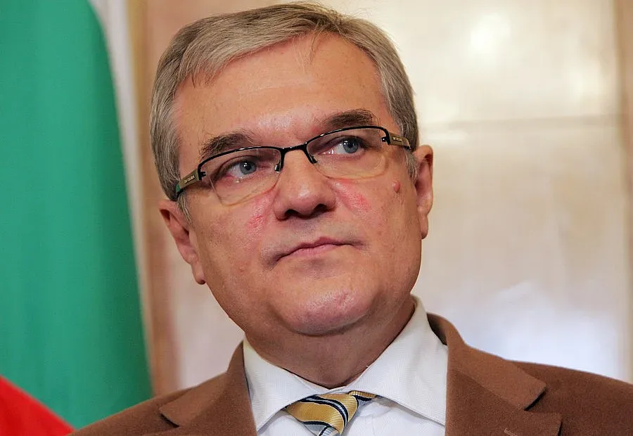 Румен Петков поиска оставката на Станишев