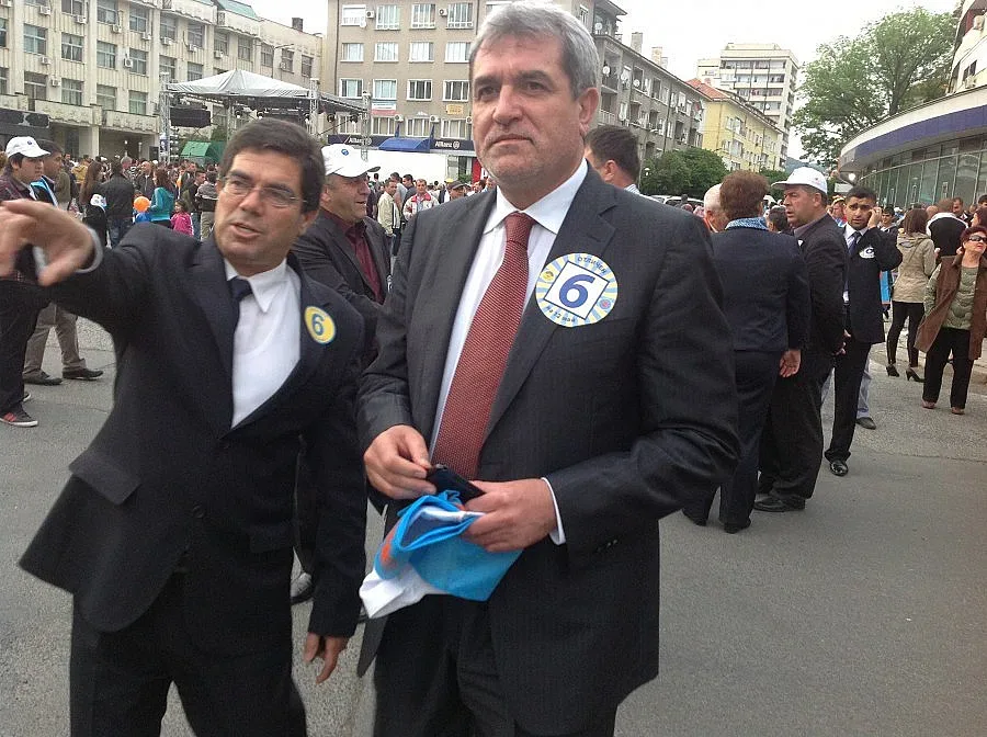 Касим Дал печели от номера на секция