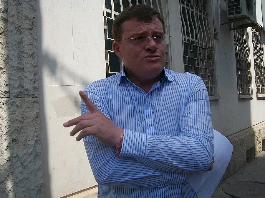 Туристи атакуват секциите в малка община