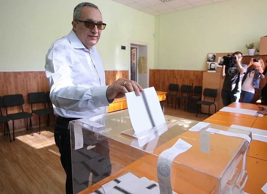 Иван Костов гласува в Драгалевци