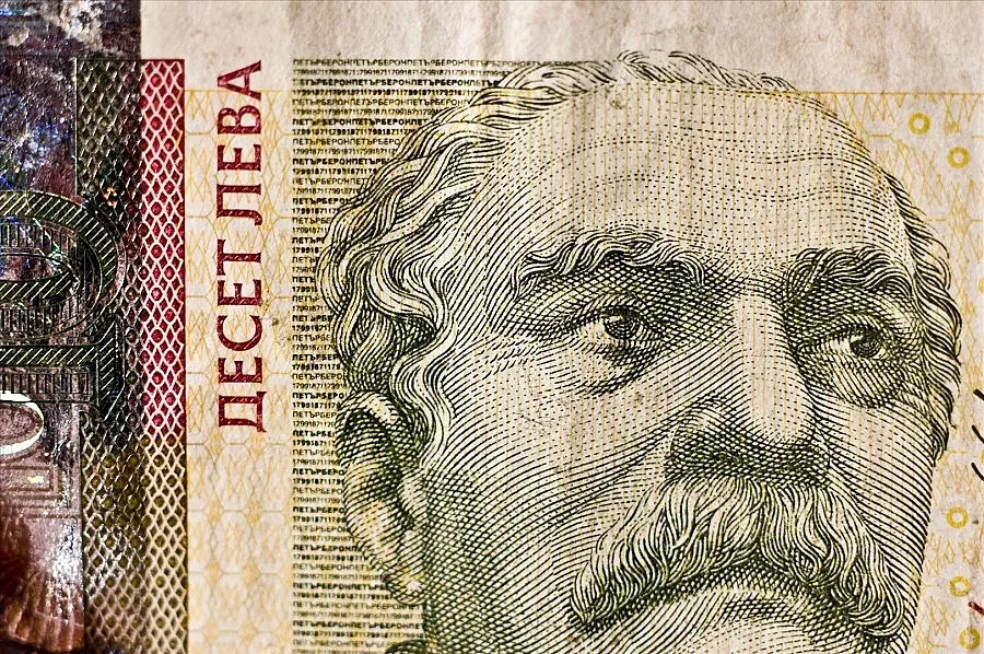 Задържаха двама за купуване на гласове в Плевен