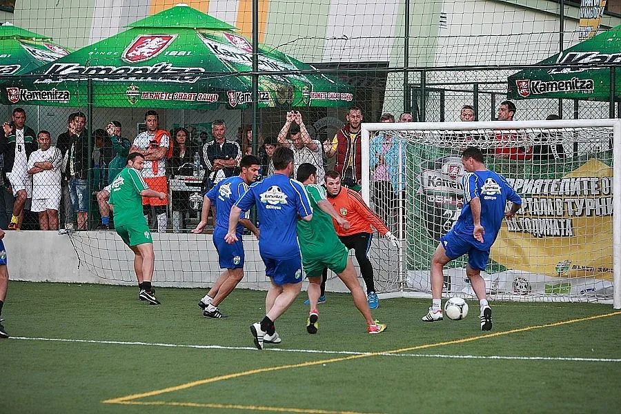 Легенди на футбола дадоха старт на Фен Купа в Бургас