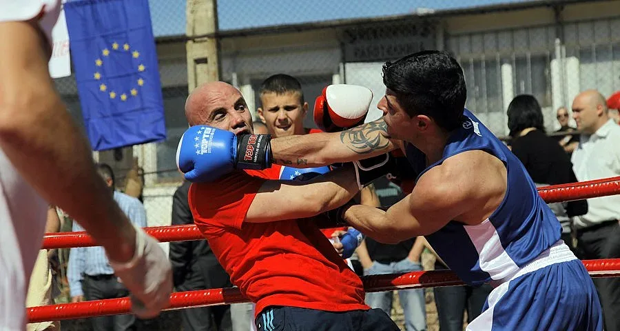 Осъдени се бориха за медали