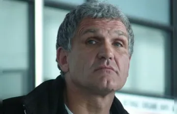Везенков набива каски в "Лукойл"