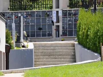 Стената, от която полетя Чочо, е незаконна