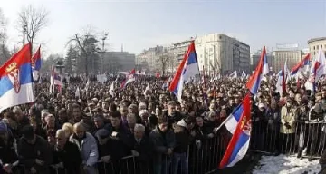 Белград протестира срещу политиката на правителството