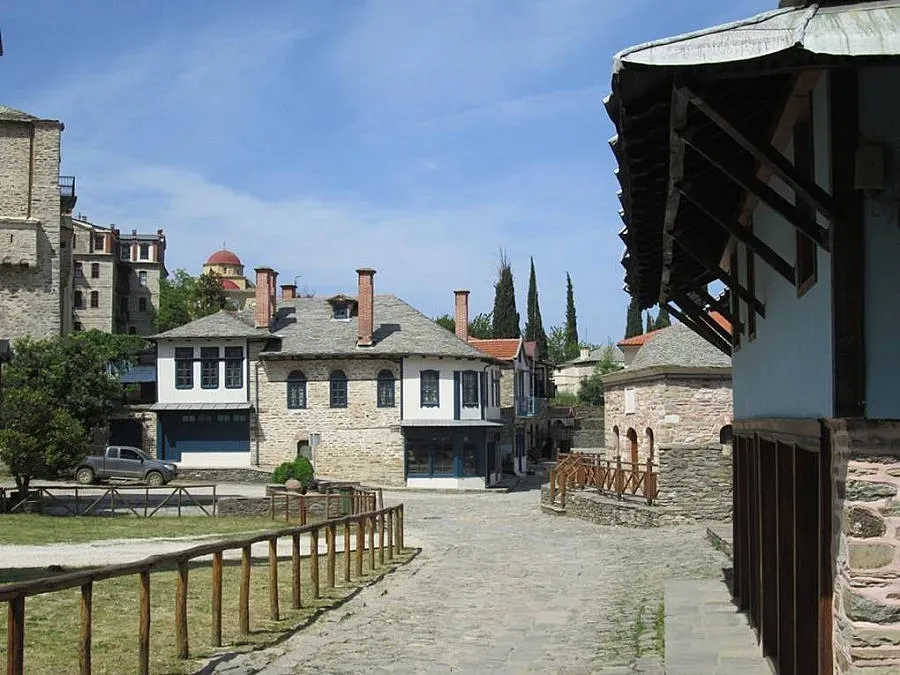 Господ пуска в Атон