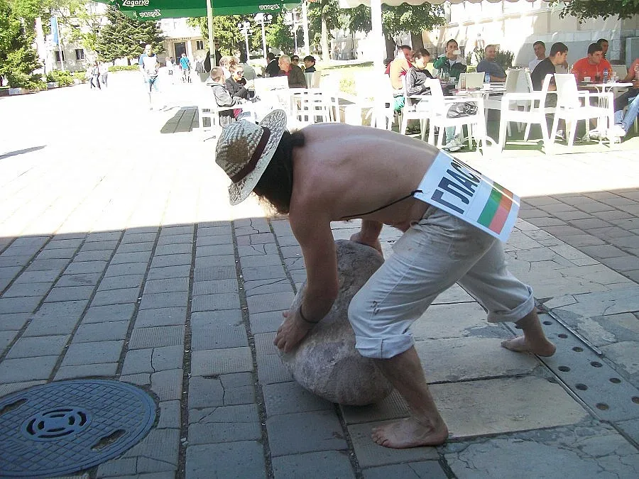 Сизиф зове да се гласува