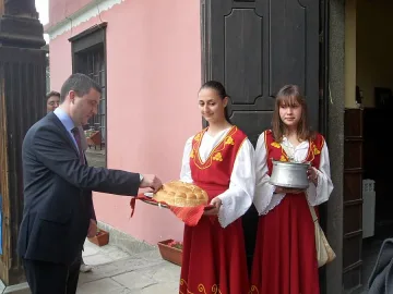 ГЕРБ обещава увеличение на пенсиите