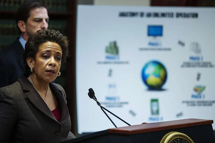 Арестуваха хакери, източили $45 млн. от банкови карти 