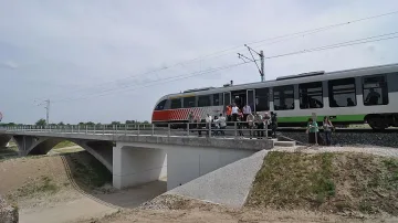 Райков и Кръстев пътуваха със 120 км/ч по новото жп трасе към Турция
