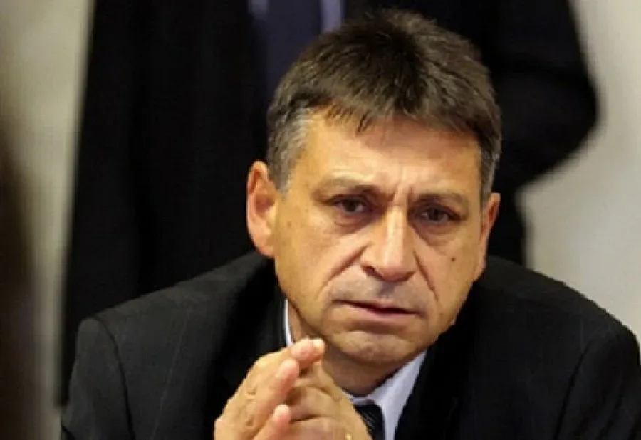 Приключи разпитът на директора на НРС ген. Драгомир Димитров