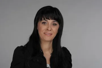 Деведжиева дава рамо на младите специалисти