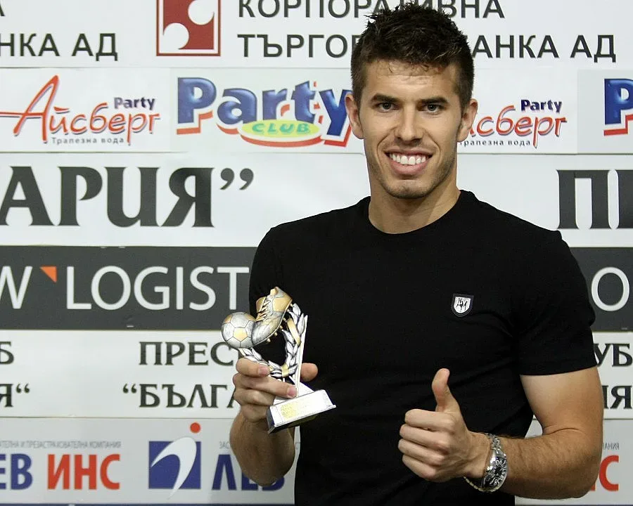 Хора на Жозе поздравили Силва