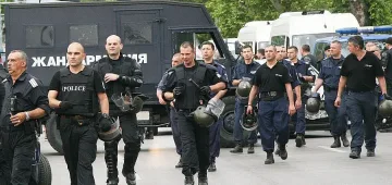 Бой в "Локо" при 0:0 в дербито