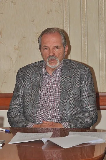 Лидер завършва кампанията си с 500 нови работни места