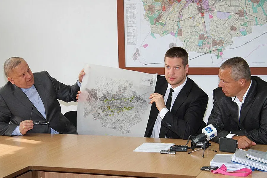 Лъскат Града на липите с 10 млн. лв.